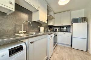 Re-styled Kitchen/Breakfast- click for photo gallery